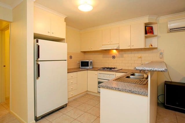 79A Rathcown Road, RESERVOIR VIC 3073, Reservoir - Thumbnail 4