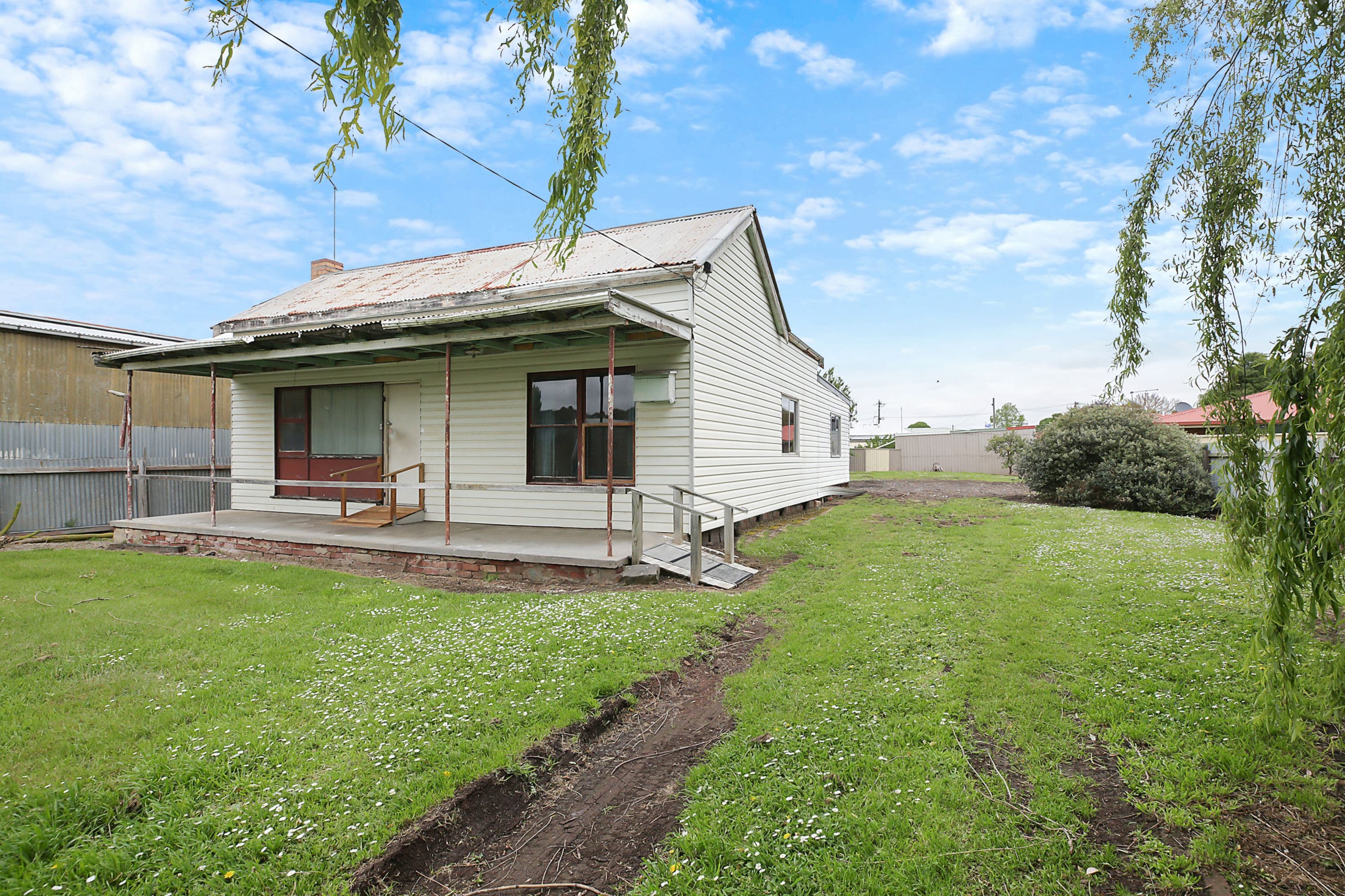 7 Longmore Street, Camperdown VIC 3260, Camperdown - Thumbnail 2