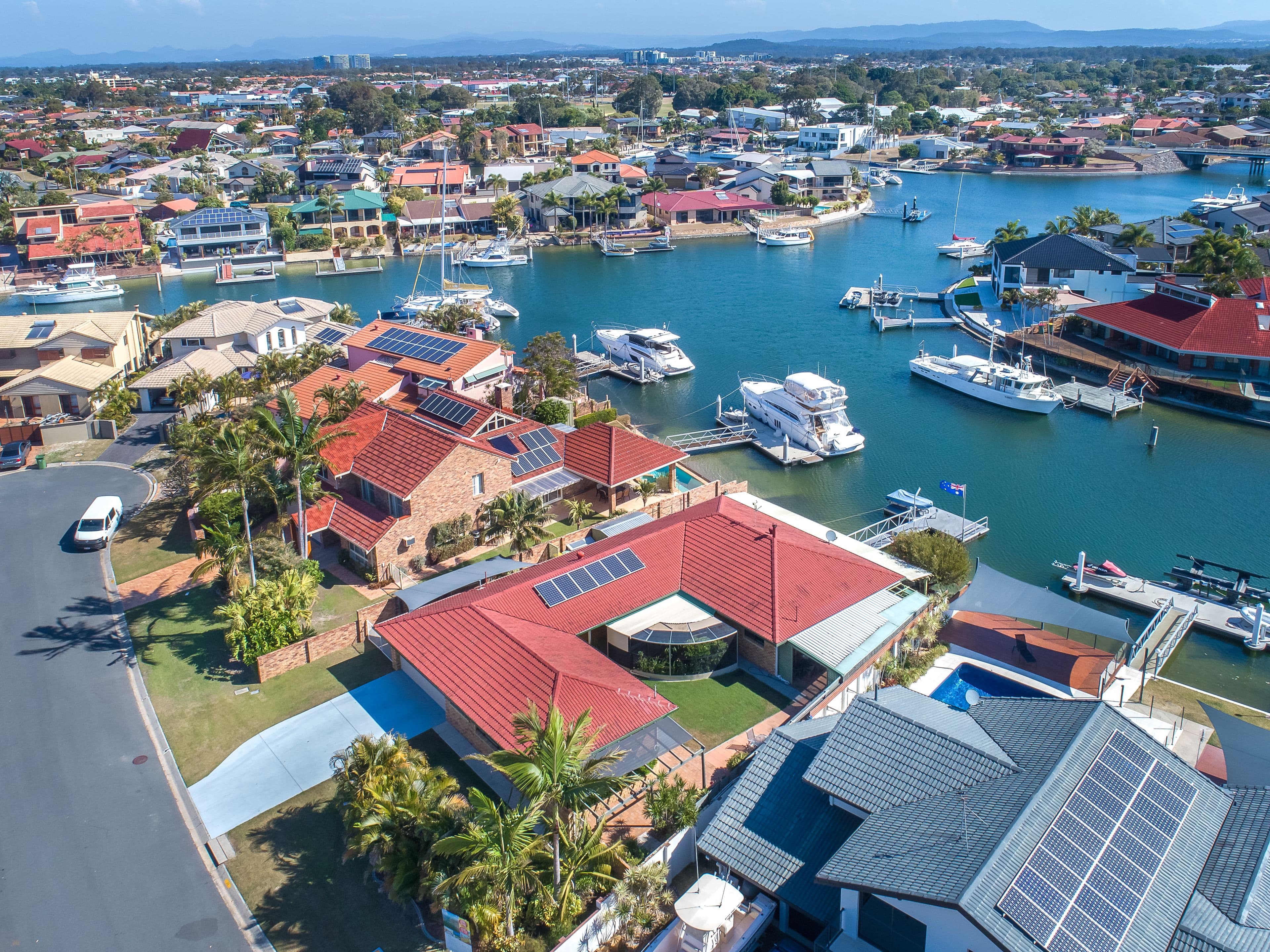20 Rabaul Avenue, Runaway Bay QLD 4216, Runaway Bay - Thumbnail 4
