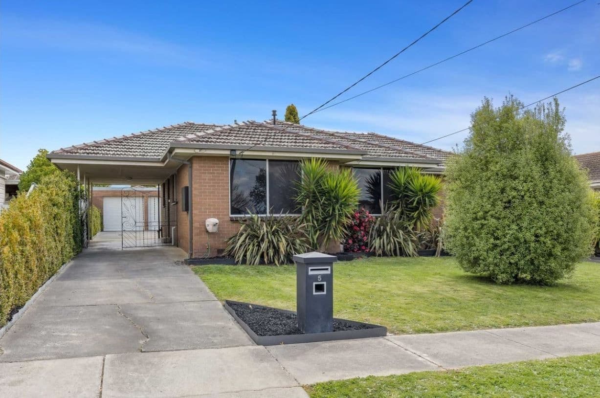 5 Rugby Street, Wendouree VIC 3355, Wendouree - Image 1