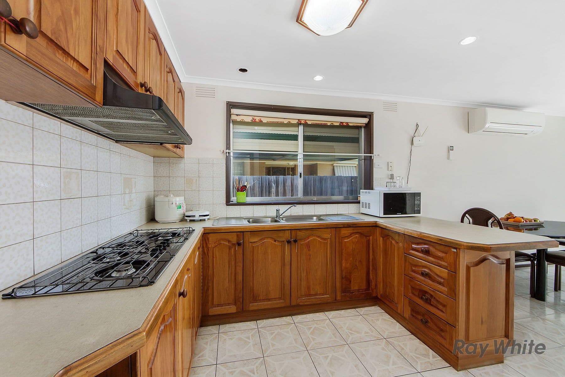 13 Novara Parade, St Albans VIC 3021, St Albans - Thumbnail 5