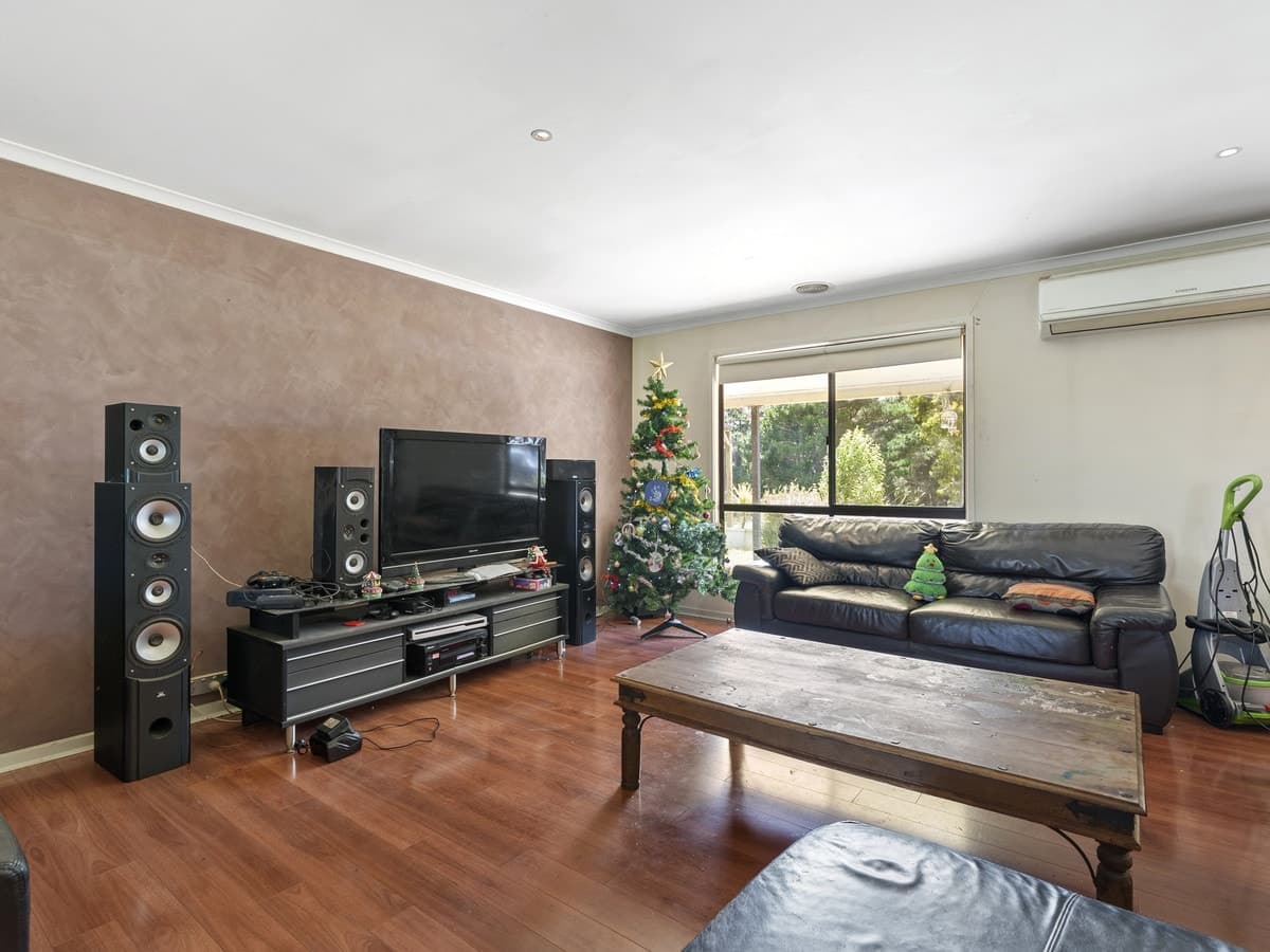 12 Dunbar Road, MYRNIONG VIC 3341, Myrniong - Thumbnail 4