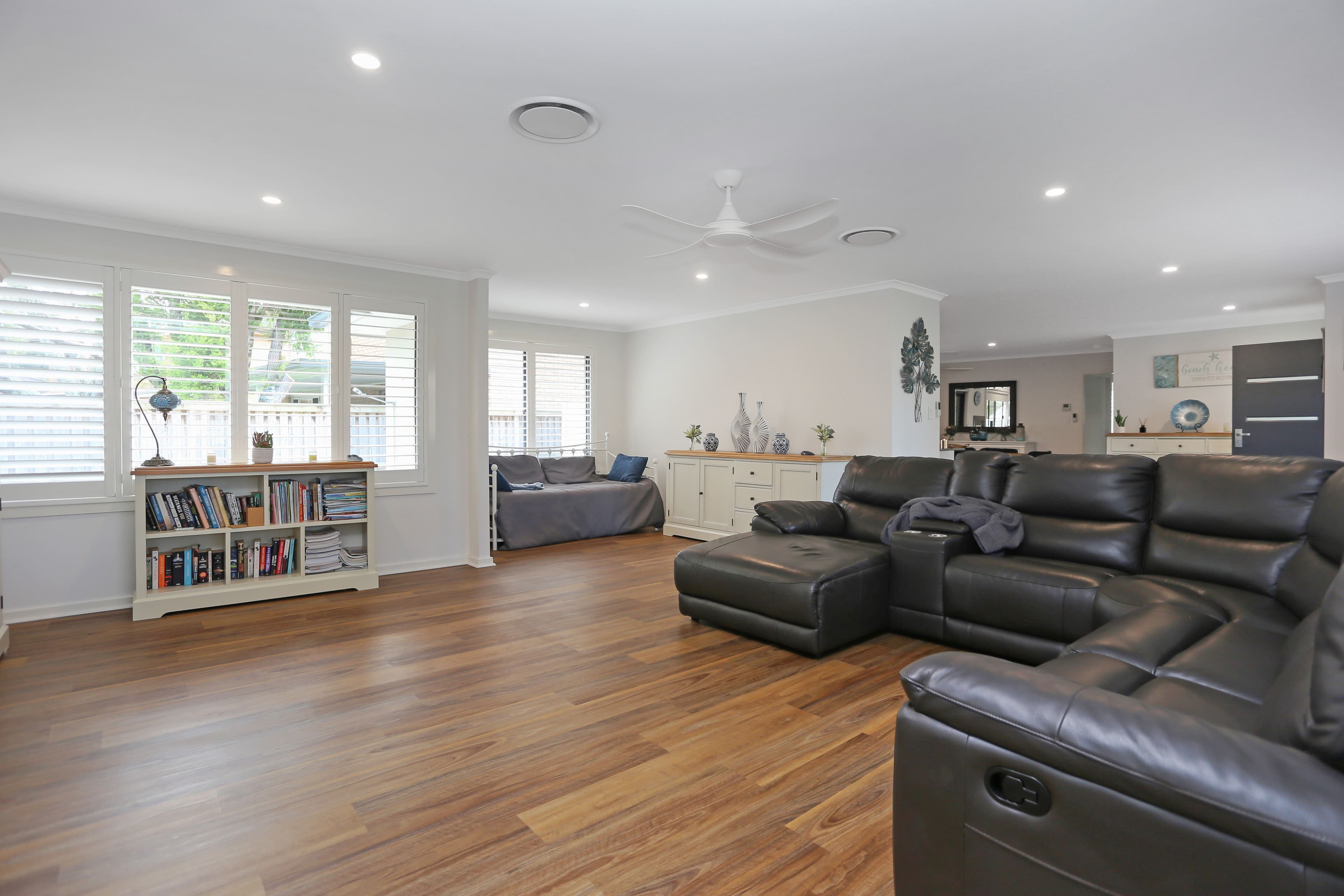 22 Albatross Avenue, Hawks Nest NSW 2324, Hawks Nest - Thumbnail 3