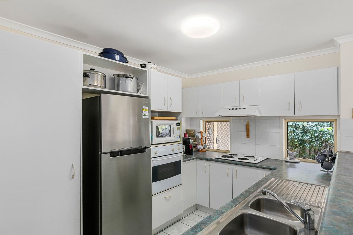 6 Jonwest Close, Torquay QLD 4655, Torquay - Thumbnail 3
