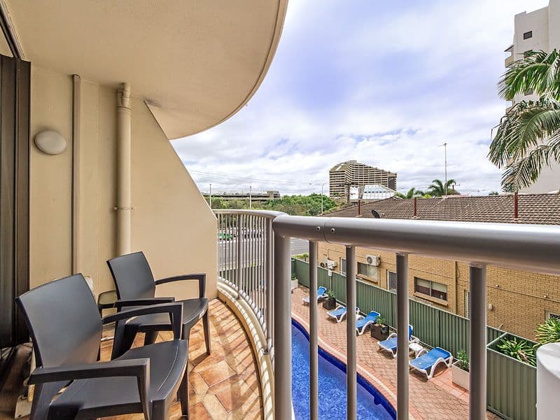 40 Surf Parade, BROADBEACH QLD 4218, Broadbeach - Thumbnail 6
