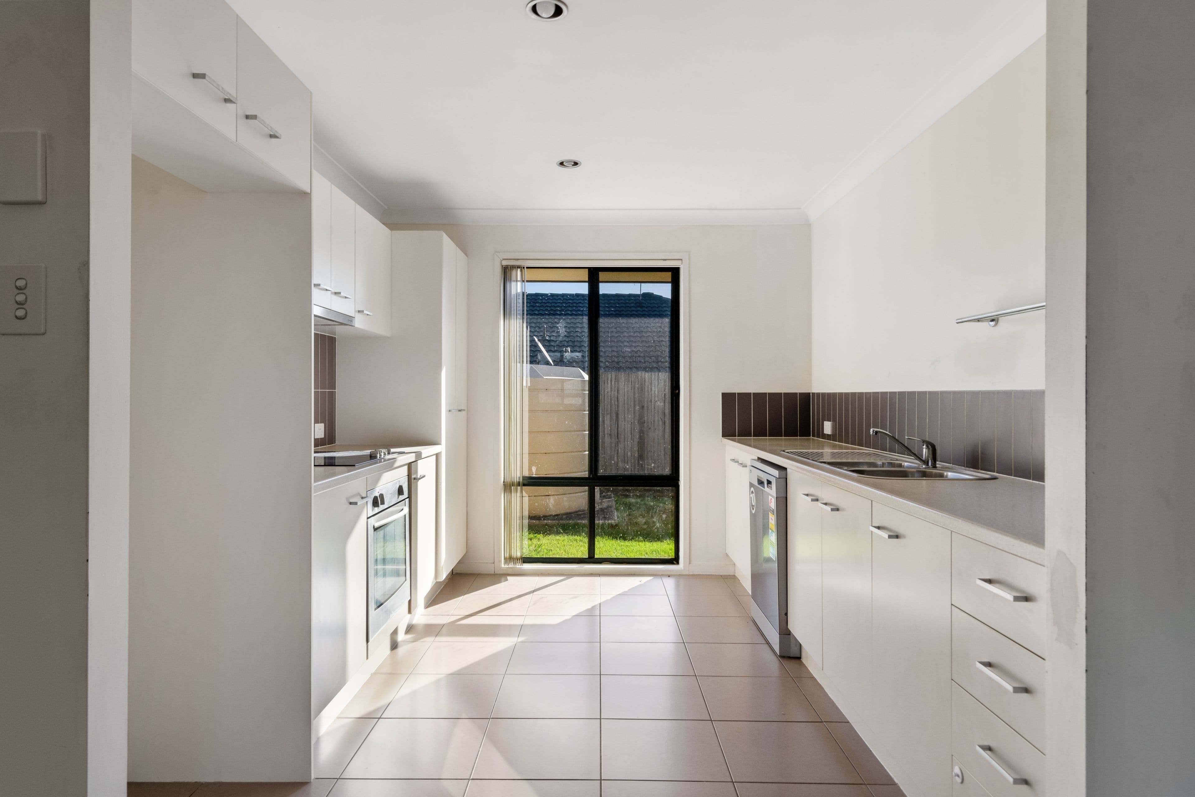 92 Berrigan Street, Redbank Plains QLD 4301, Redbank Plains - Thumbnail 5
