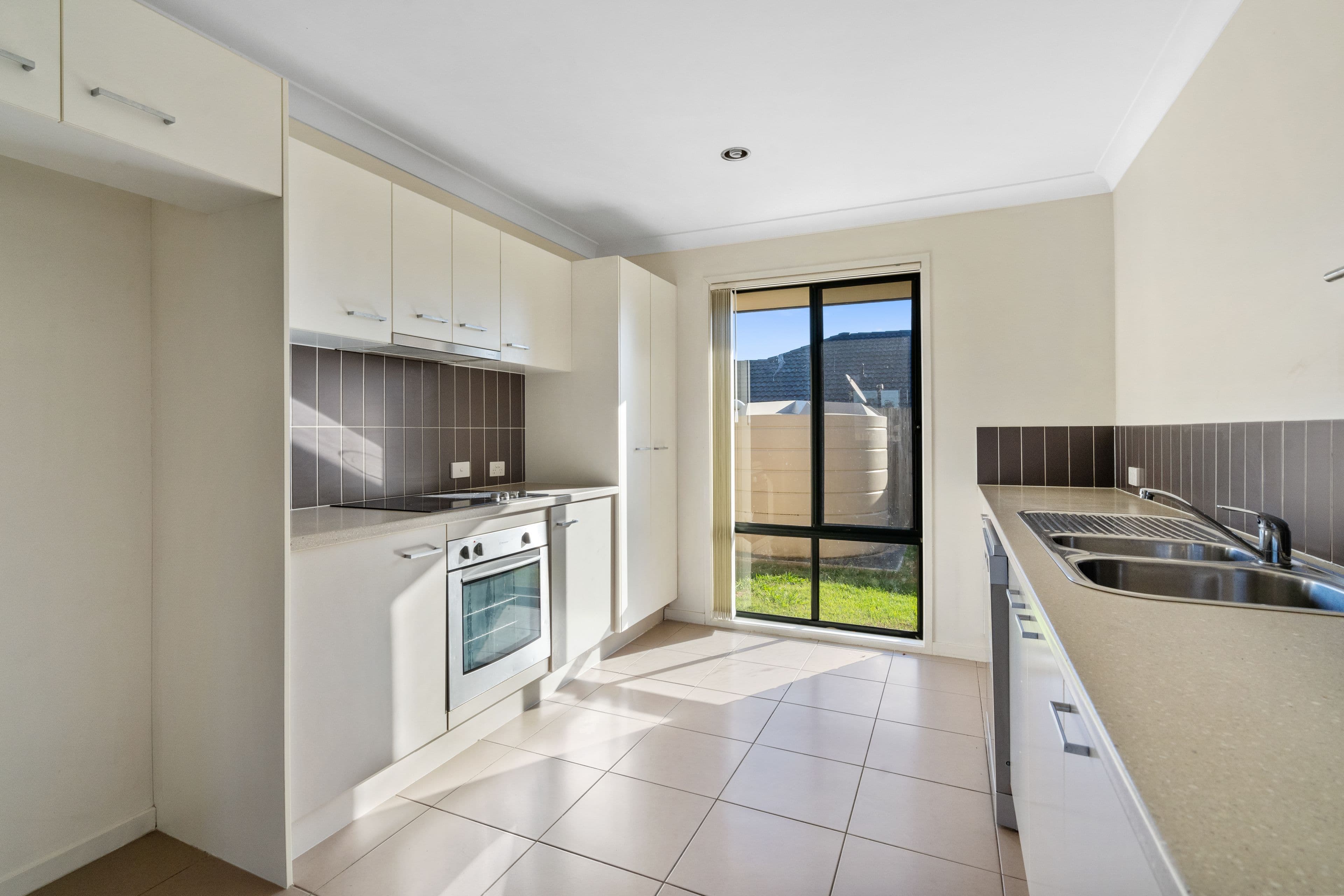 92 Berrigan Street, Redbank Plains QLD 4301, Redbank Plains - Thumbnail 6