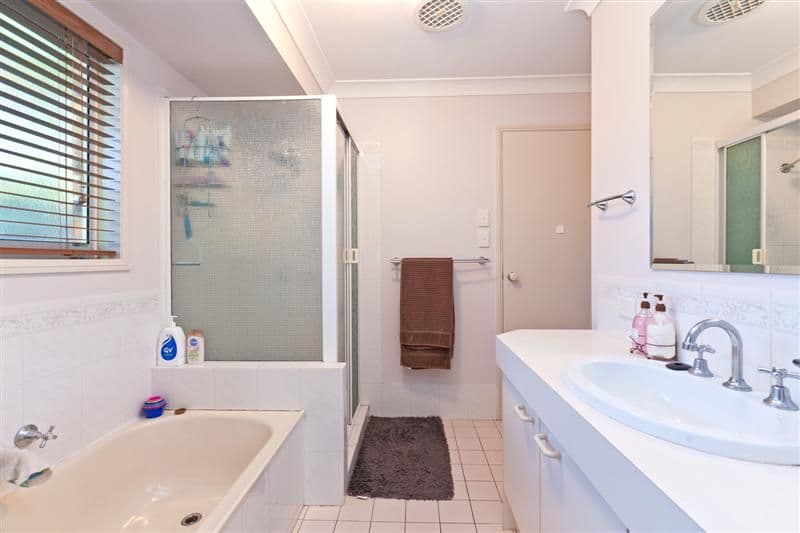 12 Jeanne Drive, VICTORIA POINT QLD 4165, Victoria Point - Thumbnail 5