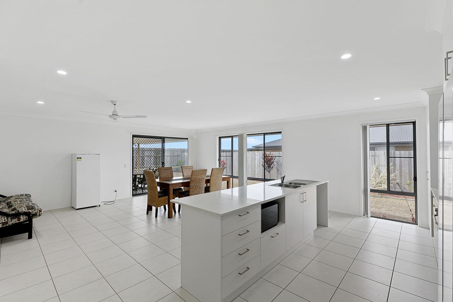 61 Blaxland Road, Urraween QLD 4655, Urraween - Thumbnail 4