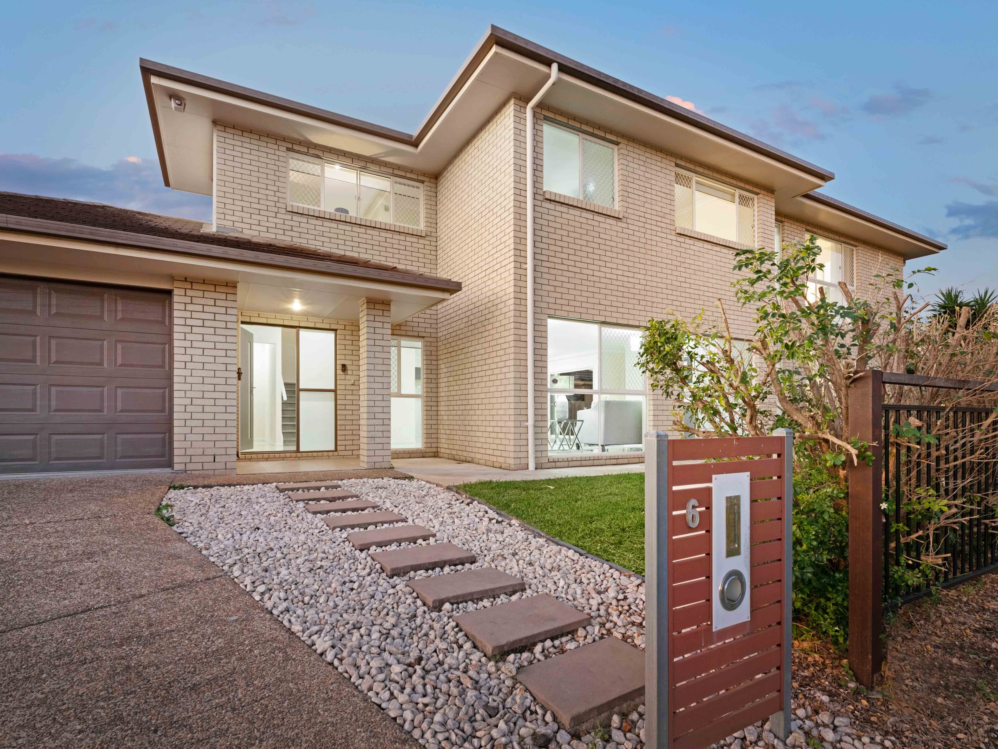 6 Camplin Place, Calamvale QLD 4116, Calamvale - Thumbnail 2