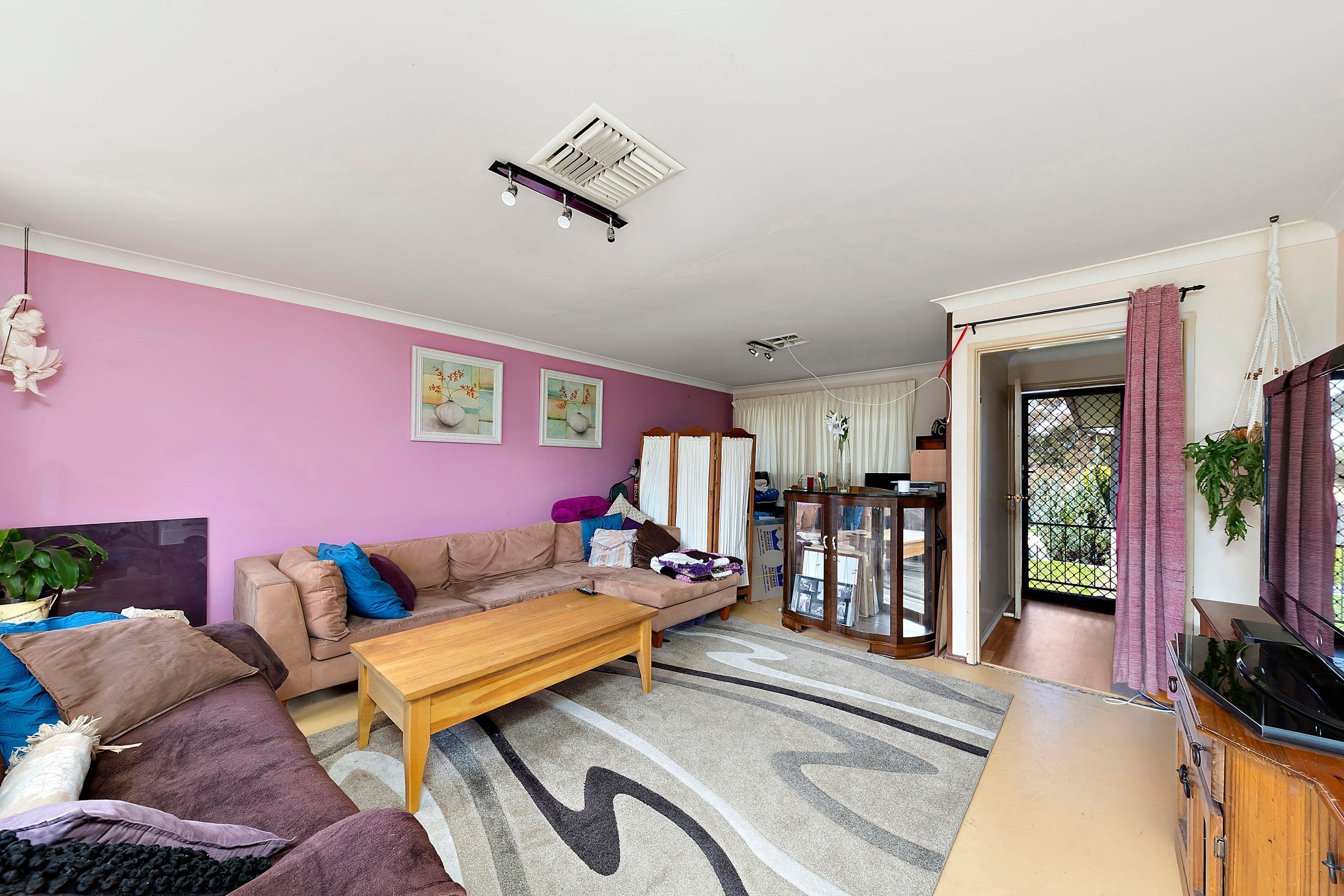 63 Summerland Circuit, Kambah ACT 2902, Kambah - Thumbnail 4