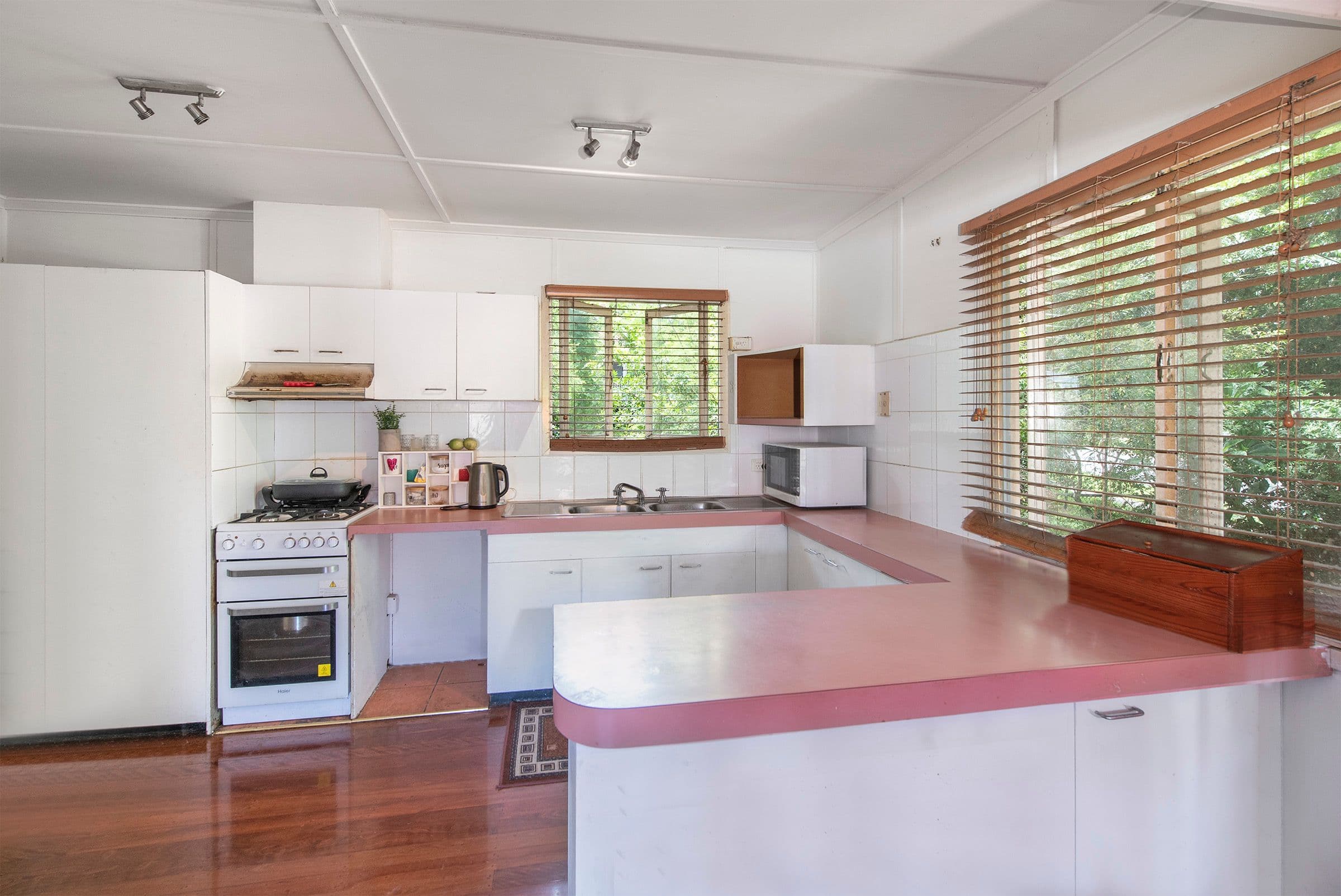 12 Plunkett Street, Woodridge QLD 4114, Woodridge - Thumbnail 7