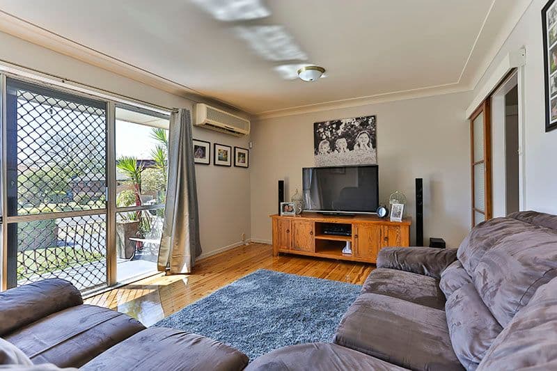 22 Quelch Street, ROCKVILLE QLD 4350, Rockville - Thumbnail 2