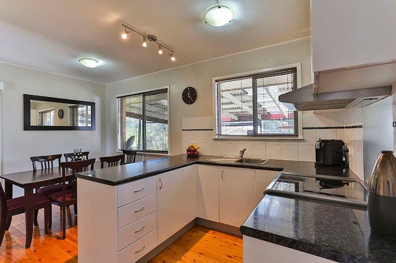 22 Quelch Street, ROCKVILLE QLD 4350, Rockville - Thumbnail 3