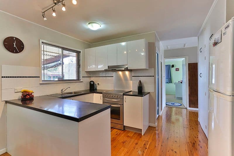 22 Quelch Street, ROCKVILLE QLD 4350, Rockville - Thumbnail 4