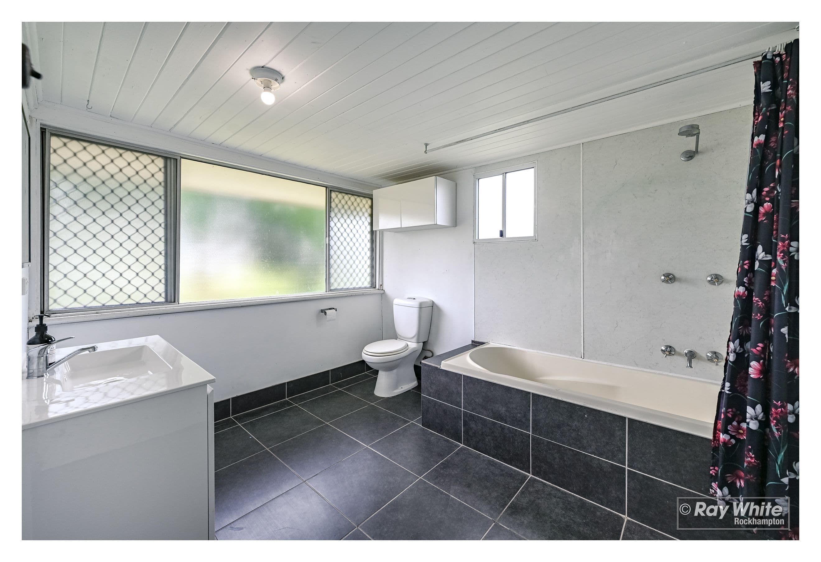 19 Main Street, Park Avenue QLD 4701, Park Avenue - Thumbnail 4