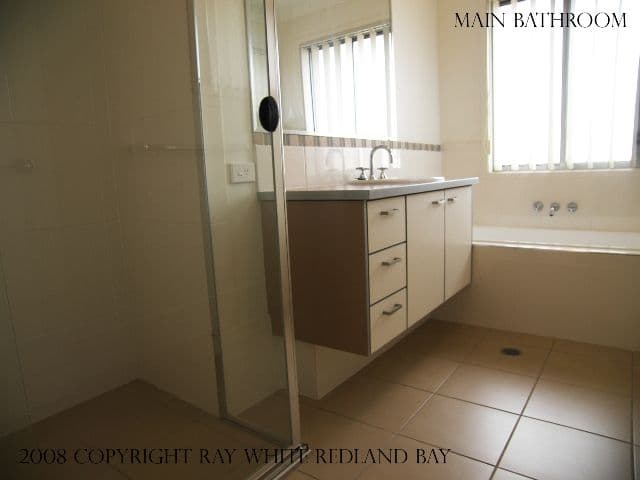 20 Whitsunday Place, Redland Bay QLD 4165, Redland Bay - Thumbnail 5