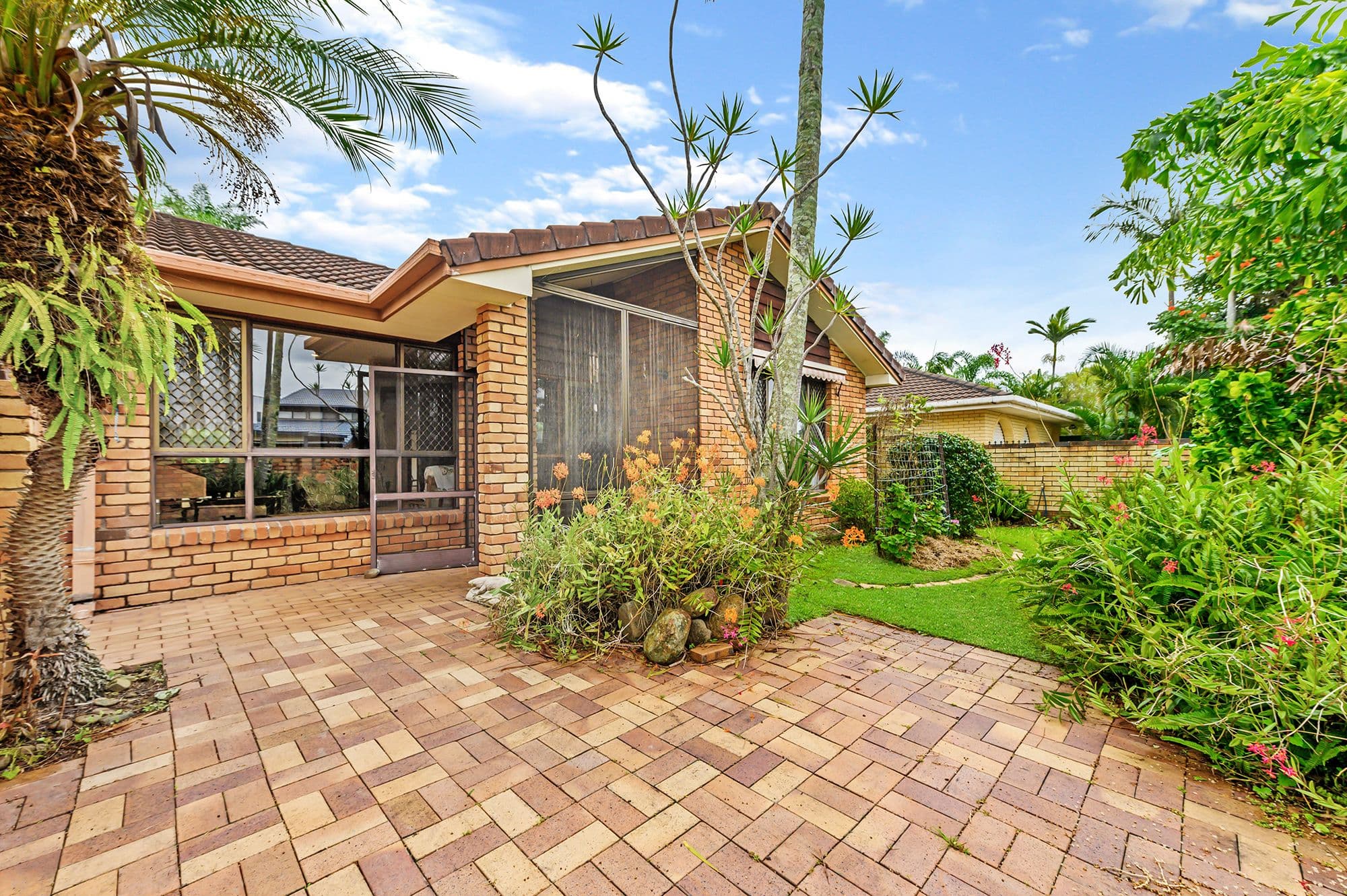 37 Cypress Drive, Broadbeach Waters QLD 4218, Broadbeach Waters - Thumbnail 4