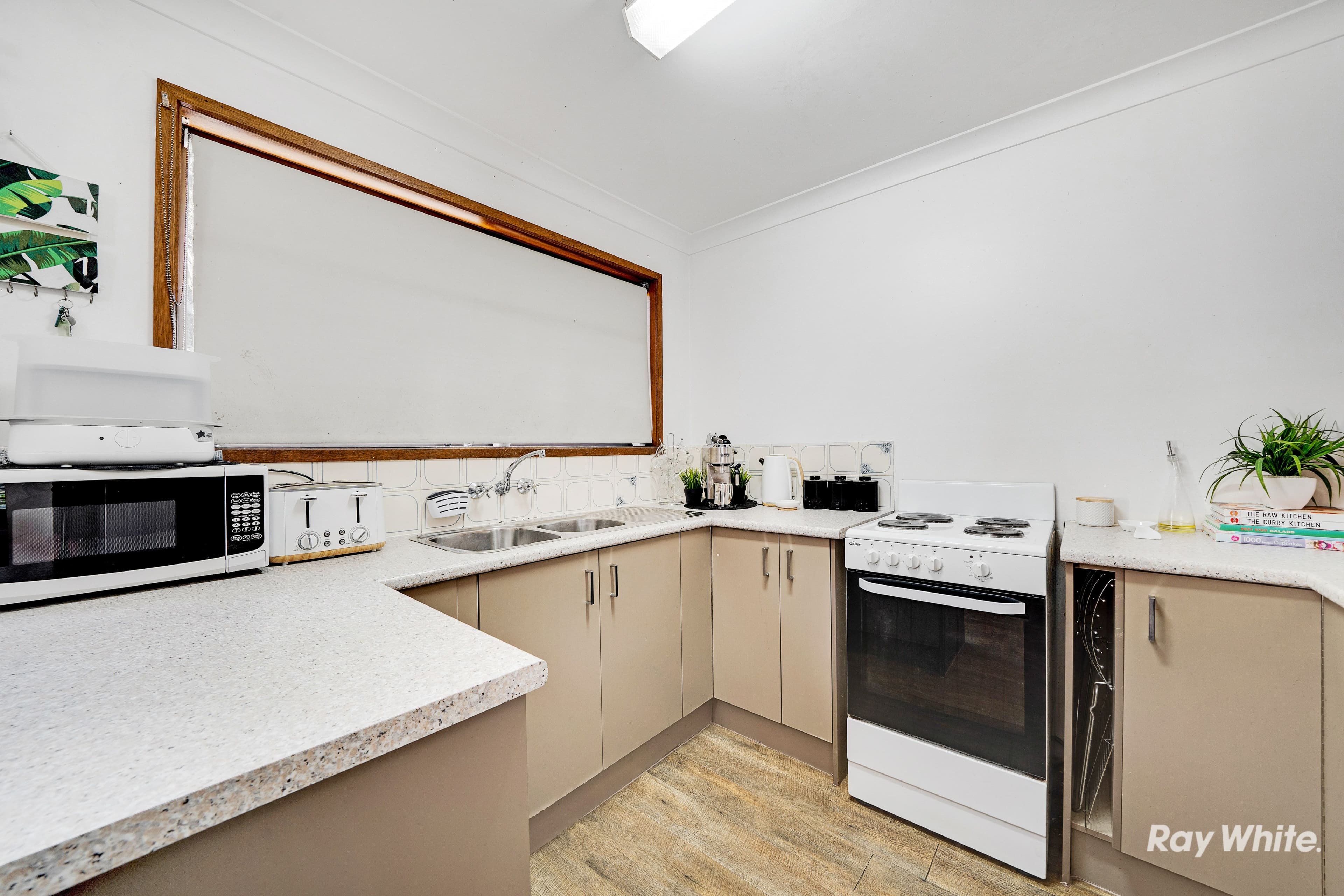 33 Bruce Road, Woodridge QLD 4114, Woodridge - Thumbnail 7