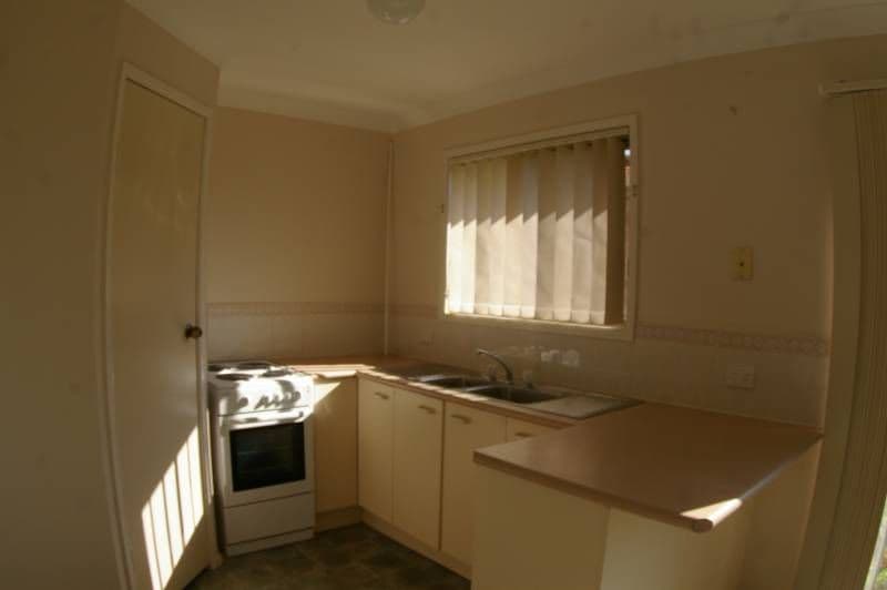 27 Summer Street, DECEPTION BAY QLD 4508, Deception Bay - Thumbnail 2