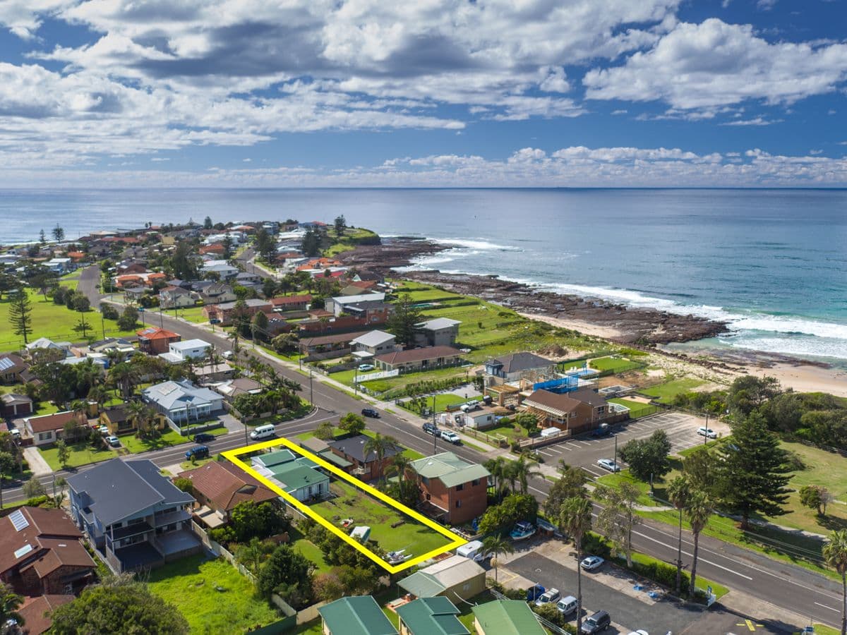 14 Iluka Road, Barrack Point - Image 1