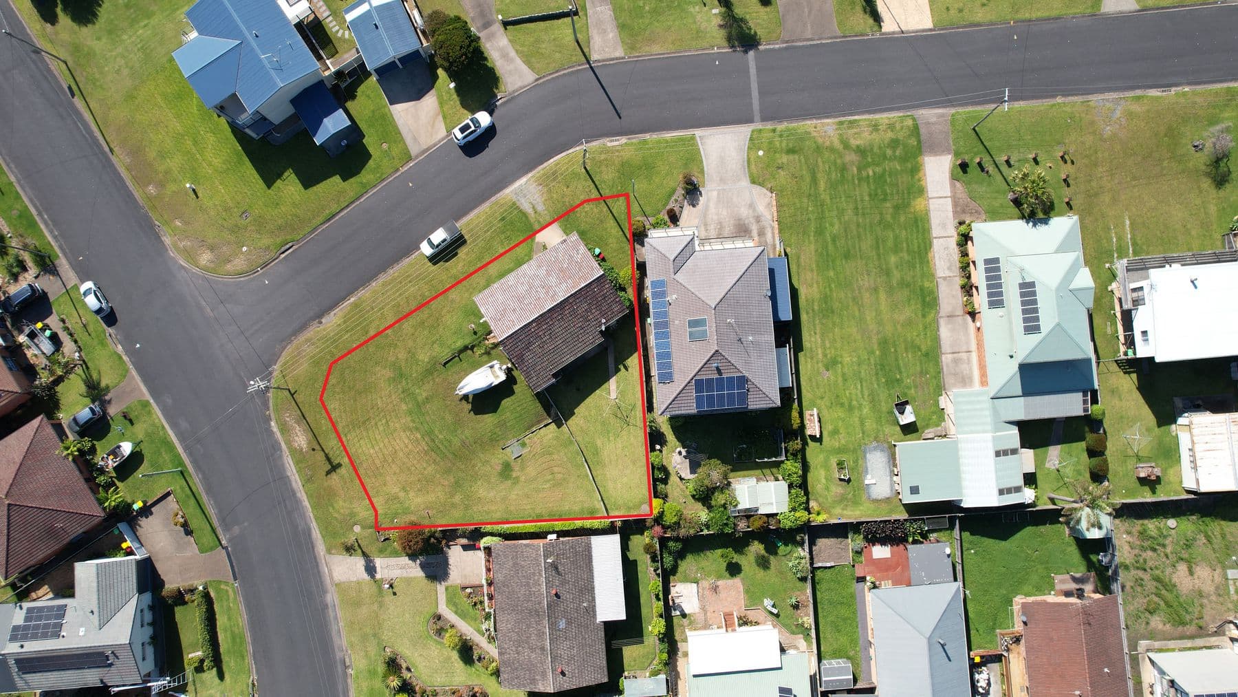 8 Lakeside Drive, Kianga, Kianga - Thumbnail 3