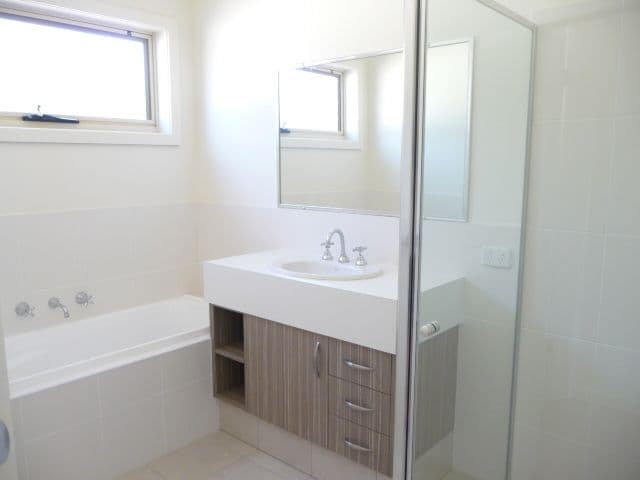 22 Cummings Street, WODONGA VIC 3690, Wodonga - Thumbnail 3