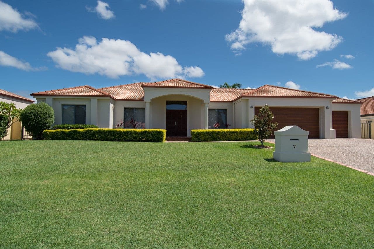 7 Oxford Court, Arundel QLD 4214, Arundel - Image 1