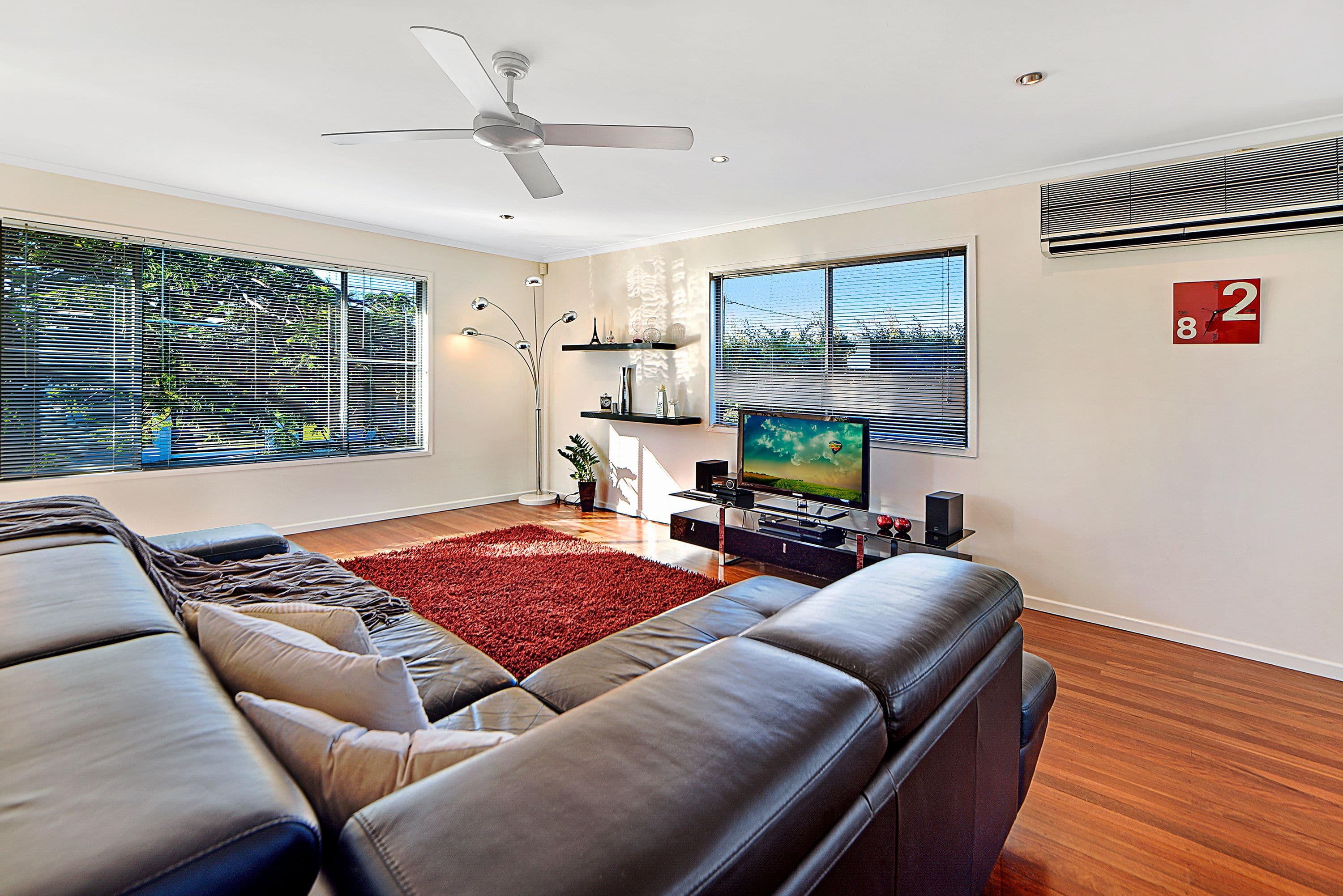 35 Cooleroo Crescent, Southport QLD 4215, Southport - Thumbnail 4