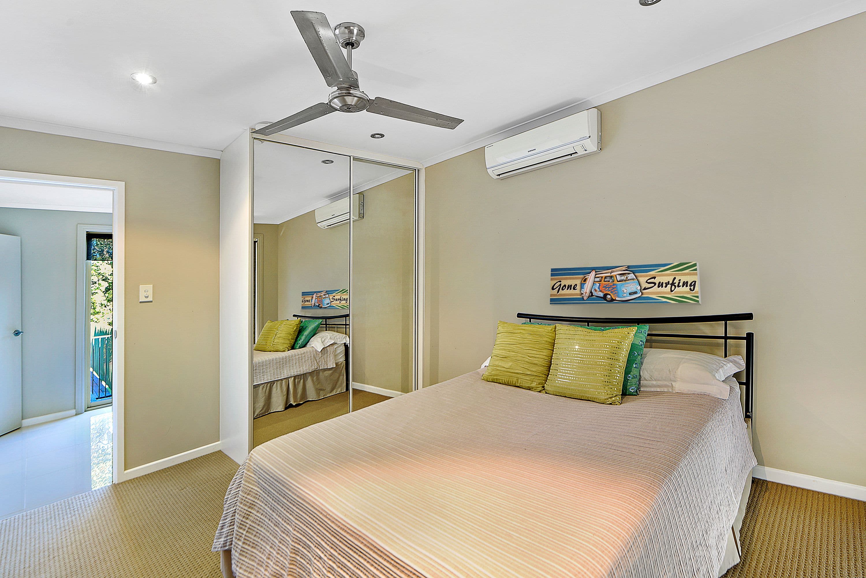 35 Cooleroo Crescent, Southport QLD 4215, Southport - Thumbnail 6