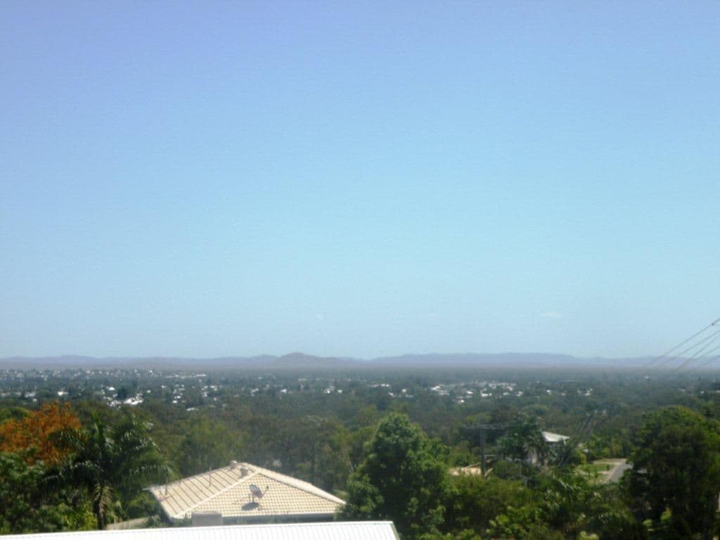 318 Thirkettle Avenue, FRENCHVILLE QLD 4701, Frenchville - Thumbnail 4