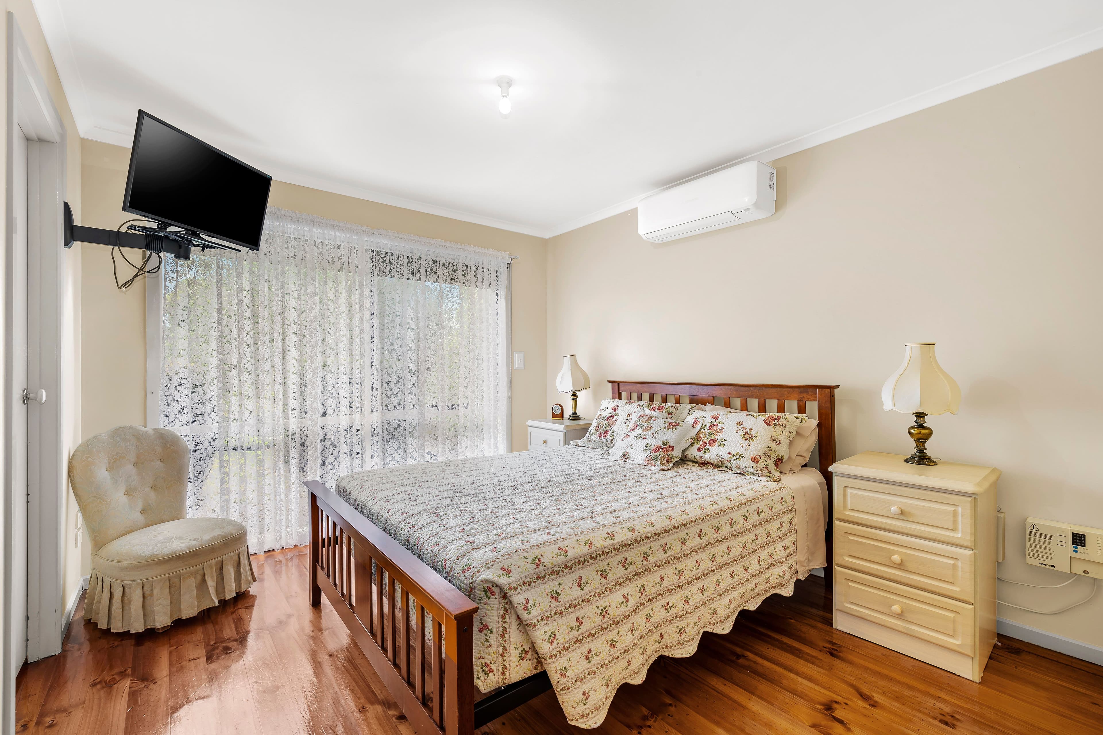 15 Hobson Crescent, Mill Park VIC 3082, Mill Park - Thumbnail 6