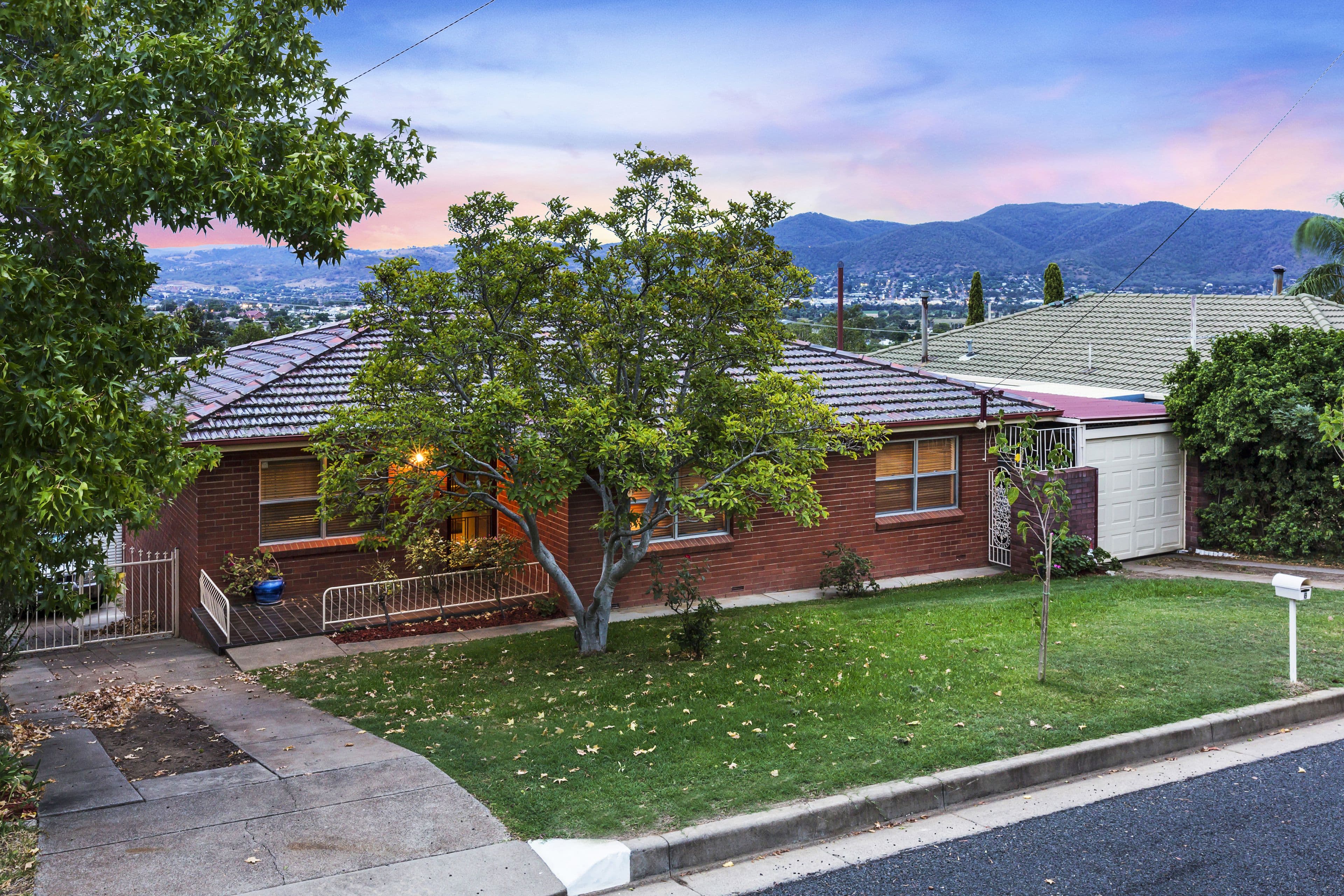 6 Paul Street, Tamworth NSW 2340, Tamworth - Image 1
