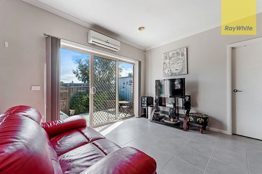 7 Ravenwoods Way, Craigieburn VIC 3064, Craigieburn - Thumbnail 3