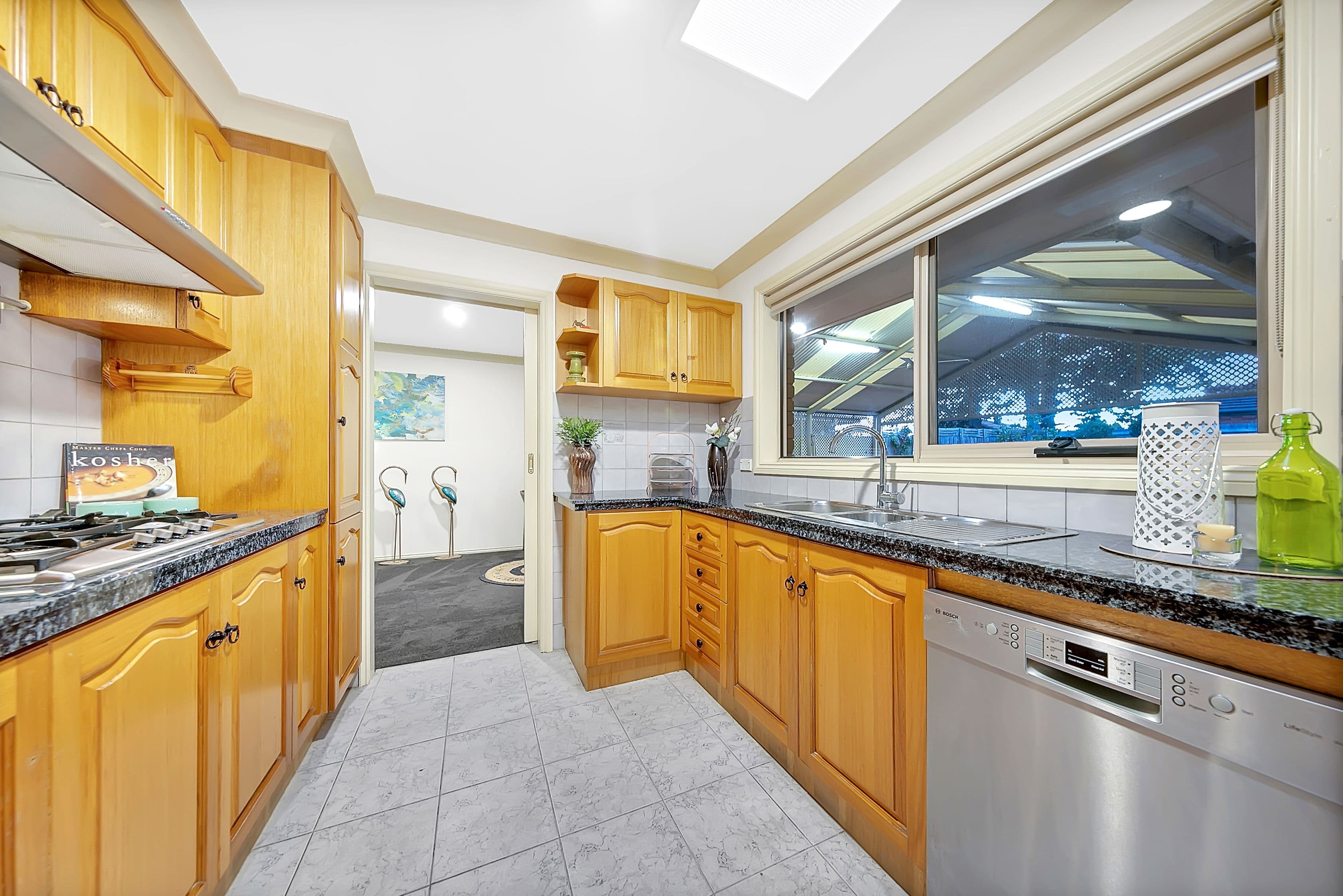 6 Kookaburra Walk, South Morang VIC 3752, South Morang - Thumbnail 2