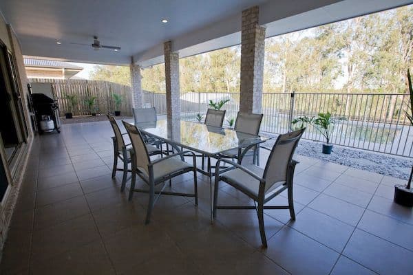 24 Bushland Drive, SOUTHSIDE QLD 4570, Southside - Thumbnail 2