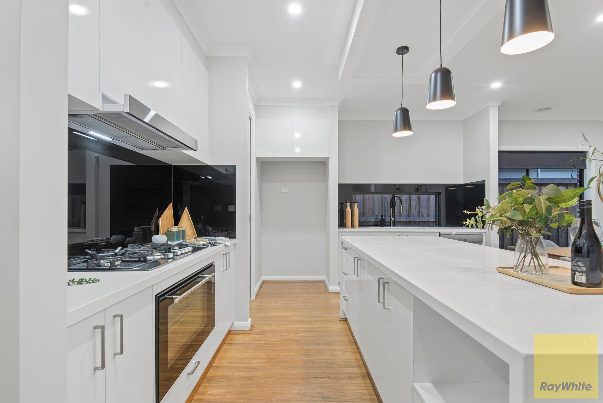 7 Oliveto Avenue, Truganina VIC 3029, Truganina - Thumbnail 7