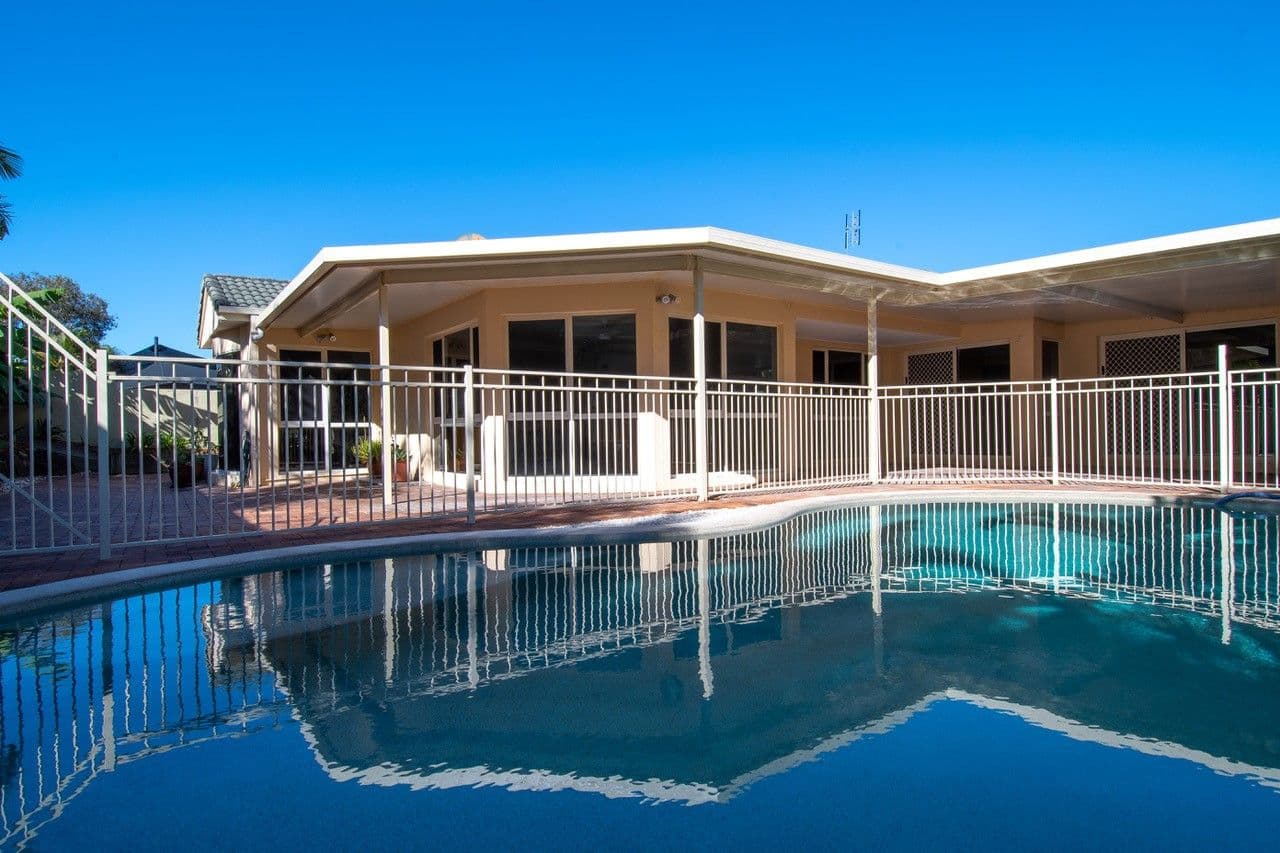 19 Nottinghill Gate Drive, Arundel QLD 4214, Arundel - Image 1
