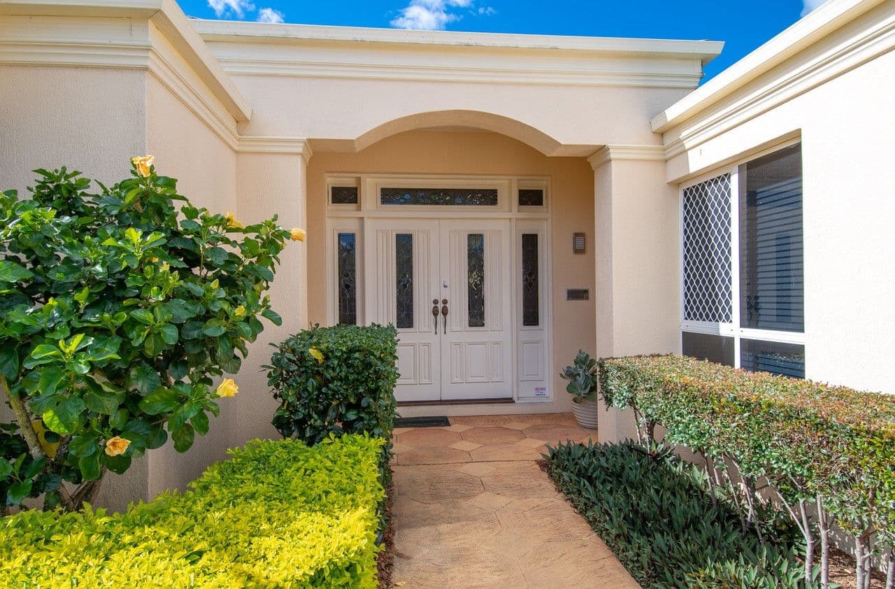 19 Nottinghill Gate Drive, Arundel QLD 4214, Arundel - Thumbnail 3