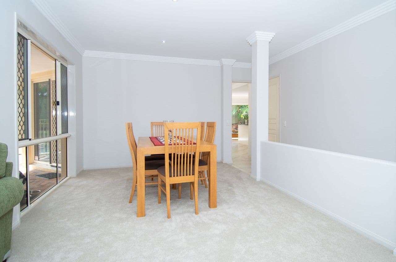 19 Nottinghill Gate Drive, Arundel QLD 4214, Arundel - Thumbnail 5