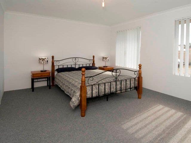 32 Tranquility Way, HALLS HEAD WA 6210, Halls Head - Thumbnail 4
