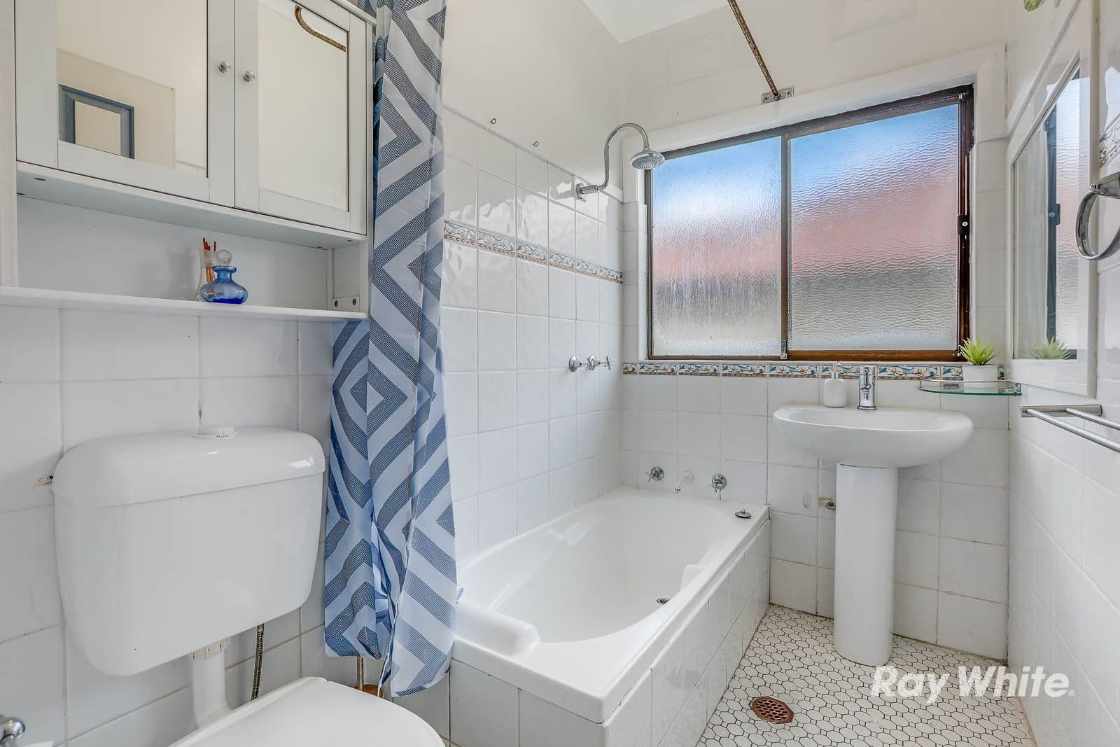 4 Hemsworth Avenue, Northmead - Thumbnail 6
