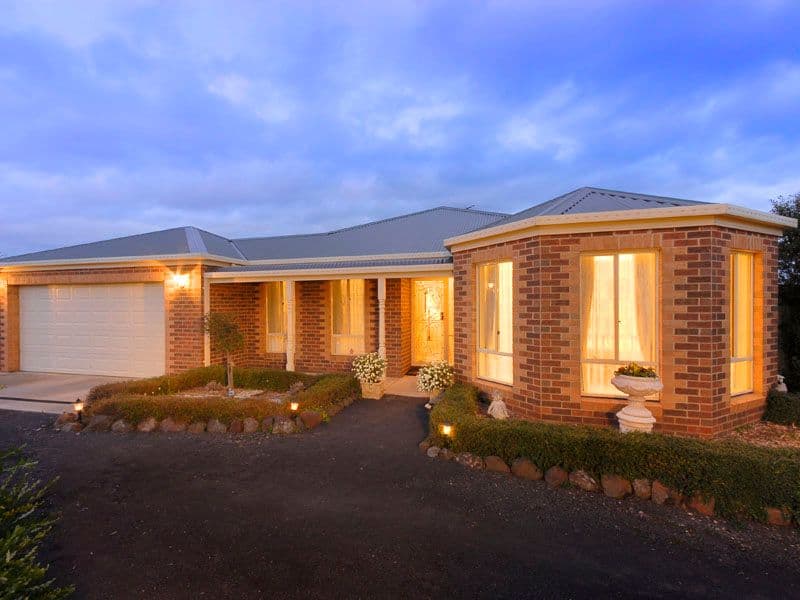 12 Grange Park Drive, WAURN PONDS VIC 3216, Waurn Ponds - Image 1