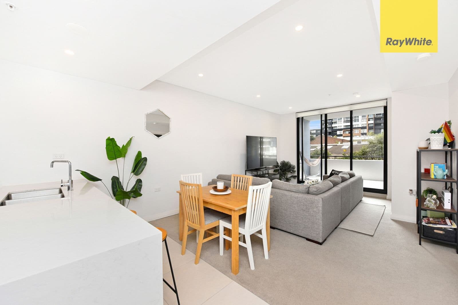 37 Nancarrow Avenue, Meadowbank NSW 2114, Ryde - Thumbnail 2