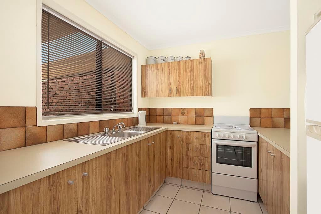 35 Frascott Avenue, Varsity Lakes QLD 4227, Varsity Lakes - Thumbnail 5