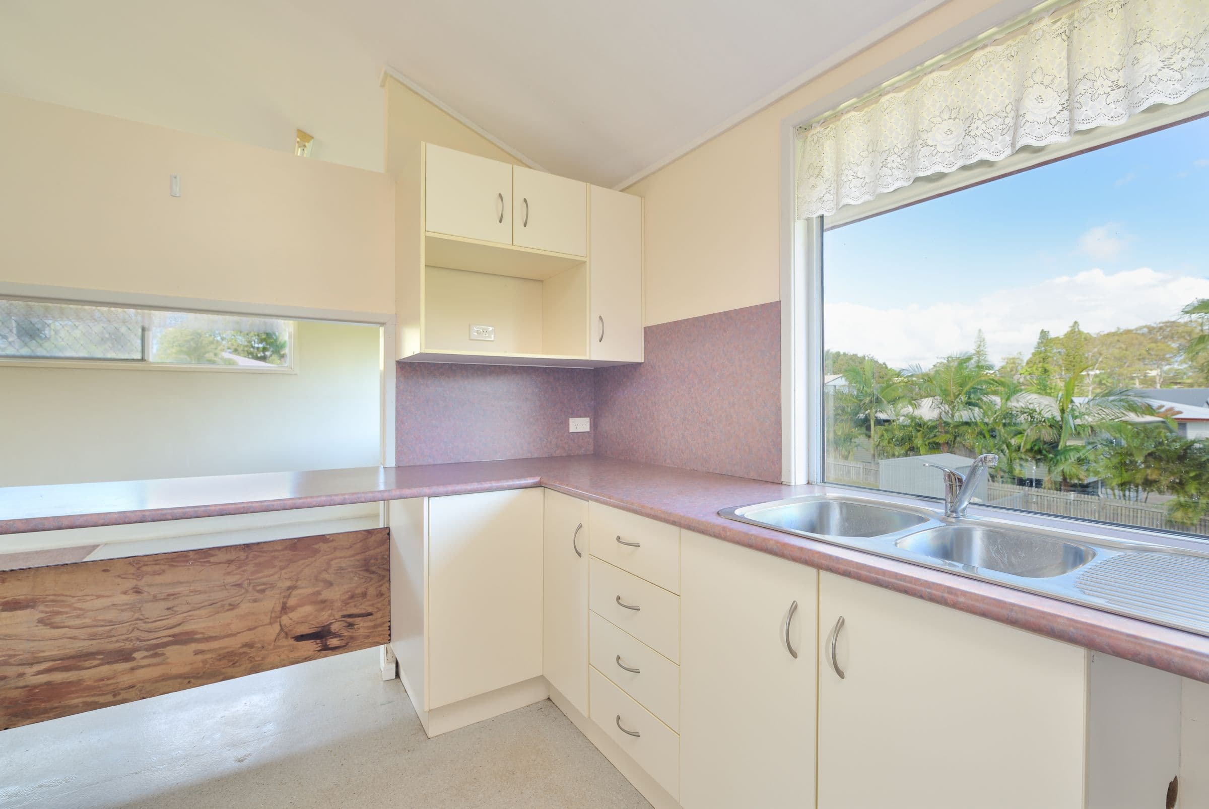 29 Park Street, West Gladstone QLD 4680, West Gladstone - Thumbnail 3