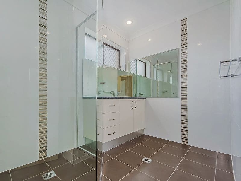 3 Barbet Place, BURLEIGH WATERS QLD 4220, Burleigh Waters - Thumbnail 4