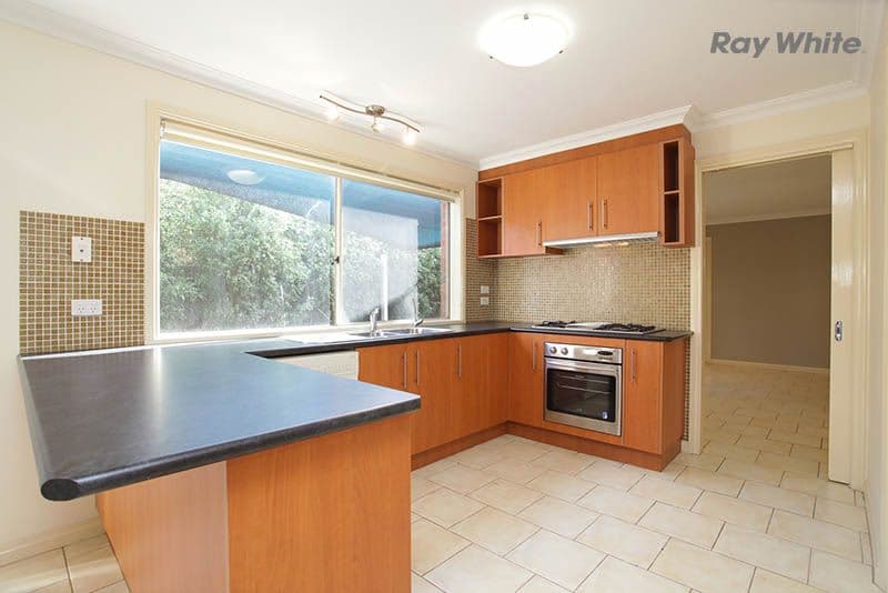 32 Strezlecki Grove South, ALTONA MEADOWS VIC 3028, Altona Meadows - Thumbnail 3
