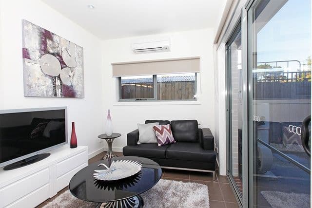 60 Leonard Avenue, GLENROY VIC 3046, Glenroy - Thumbnail 6