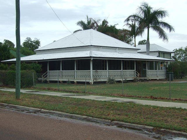 18 Coronation  Drive, BLACKALL QLD 4472, Blackall - Thumbnail 6